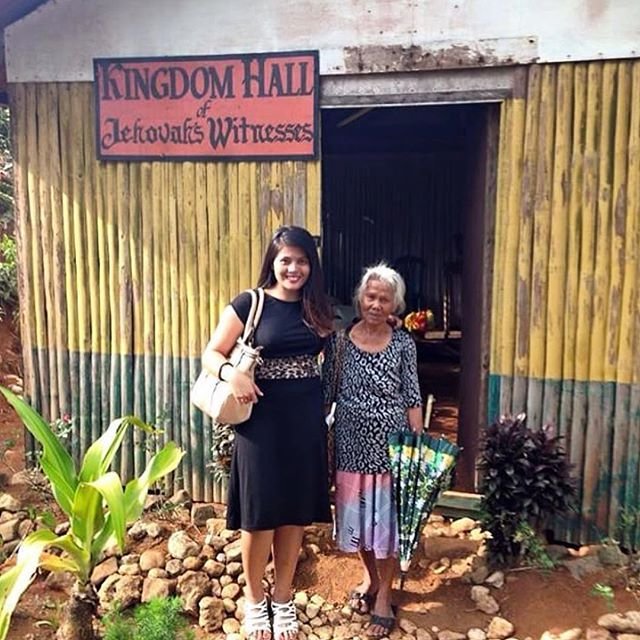 At the Sunday meeting in Bulon Negros Philippines. Photo shared by by jw_witnesses Jehovah's Witnesses Kingdom, Kingdom Hall, Hebrews 10, All In The Family, Everlasting Life, The Kingdom Of God, Place Of Worship, Jw News, Jw Humor