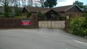 JW.Org Kingdom Hall, Ryde, Isle of Wight, UK | House styles, Kingdom hall,  Outdoor structures