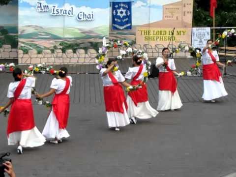 Filipino Dancers