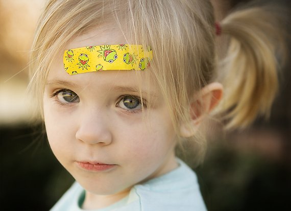http://www.tipsnips.com//upload/1350865867kid-band-aid.jpg