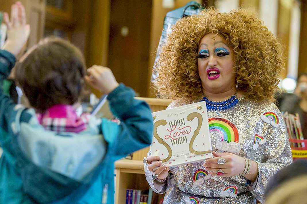 Elementary Schools Using Drag Queens To Teach Kids About Gender - JOY! News