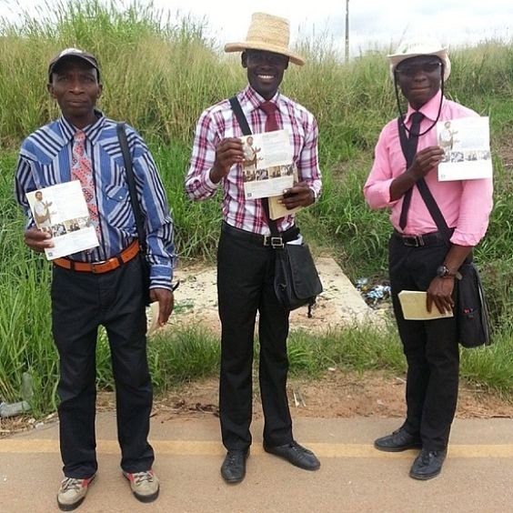 Memorial invitation campaign in Angola.