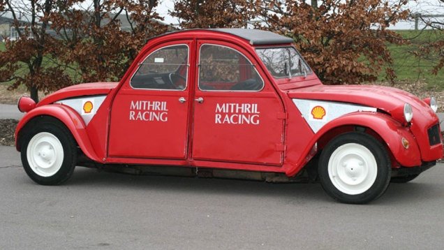Devo Frontman Whips Up Car With Two Front Ends
