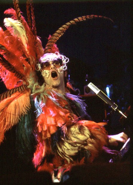 http://comethatmidnight.files.wordpress.com/2009/09/elton-john-z041.jpg